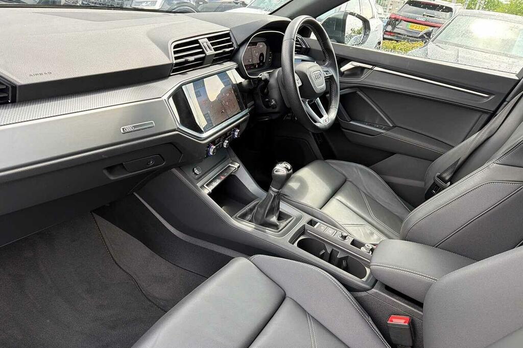 Audi Q3 O S Line 35 Tfsi 150 Ps 6-Speed SM23DCE Grey #2