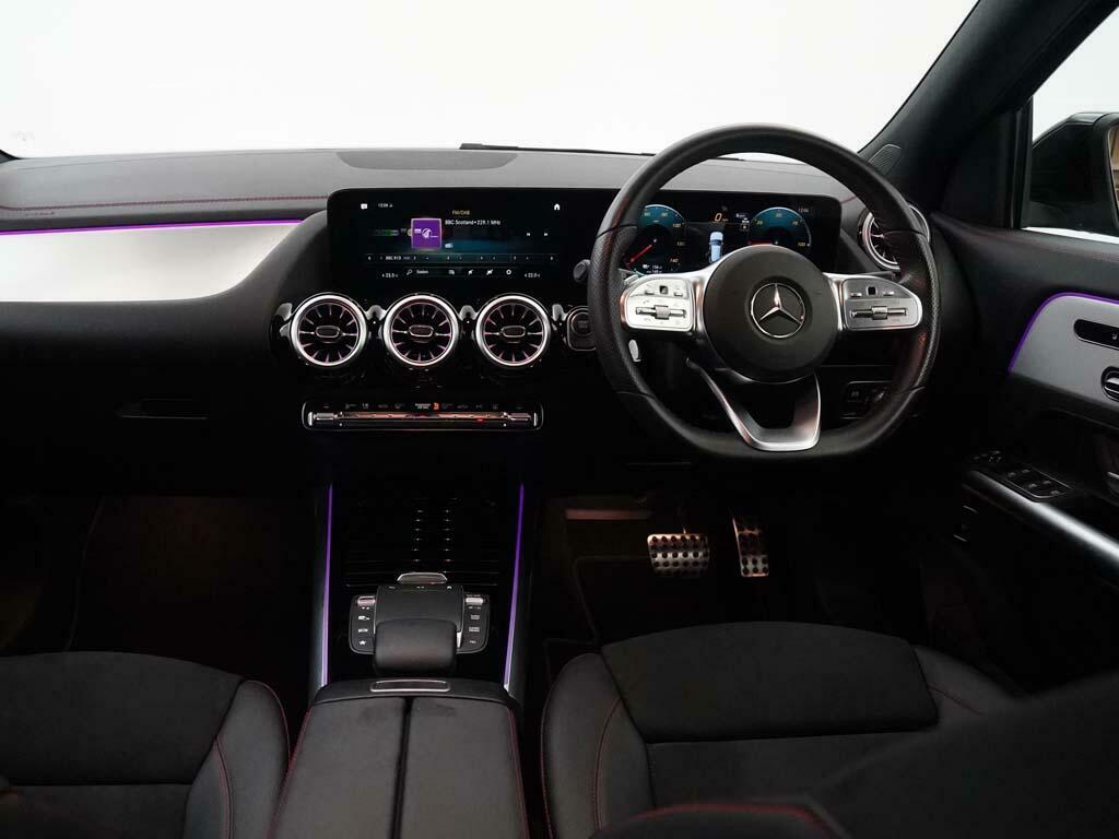 Mercedes-Benz EQA Eqa 350 4Matic Amg Line Premium Black #5