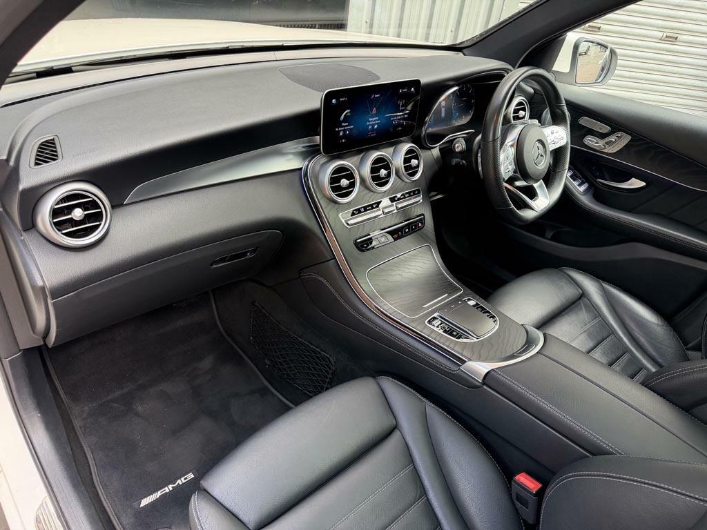 Mercedes-Benz GLC Class Glc 300D 4Matic Amg Line Premium 9G-tronic White #3