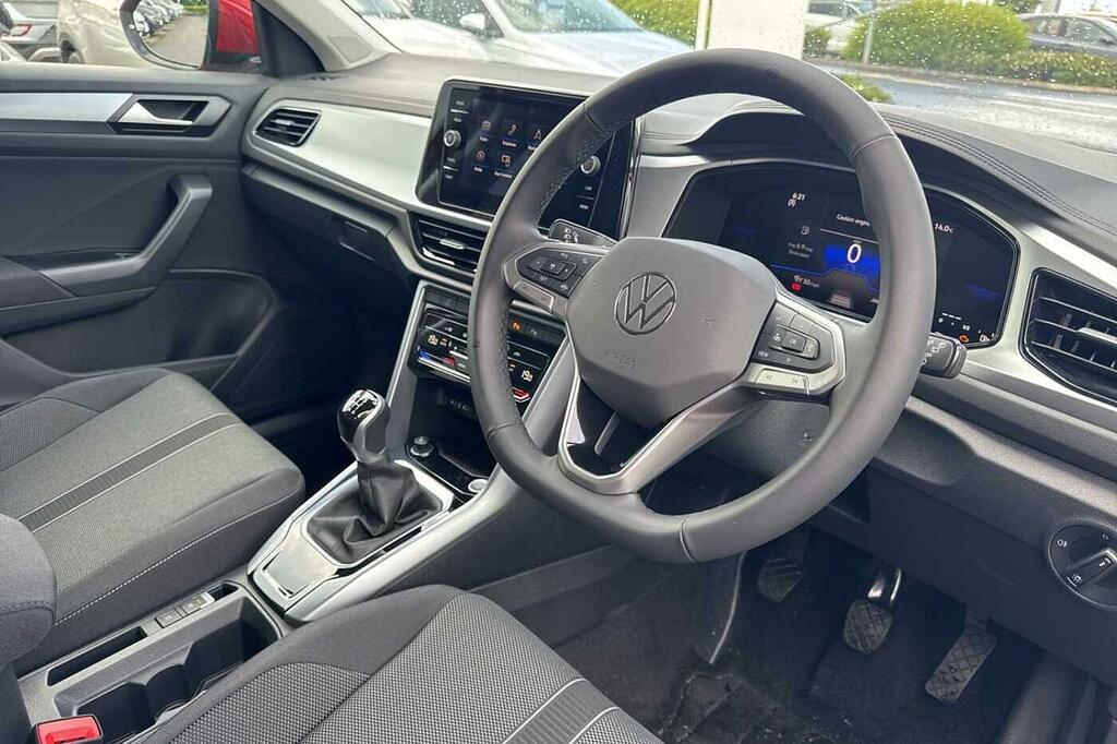 Volkswagen T-Roc 1.5 Tsi Match SL26TKD Red #6