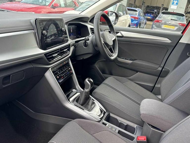 Volkswagen T-Roc 1.5 Tsi Match Red #2