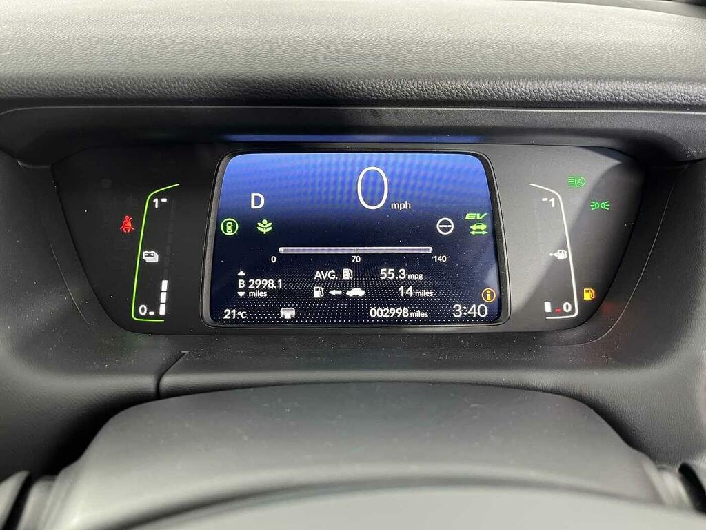 Honda Jazz Hat 1.5 I-mmd Hbd Advance Ecvt Red #11