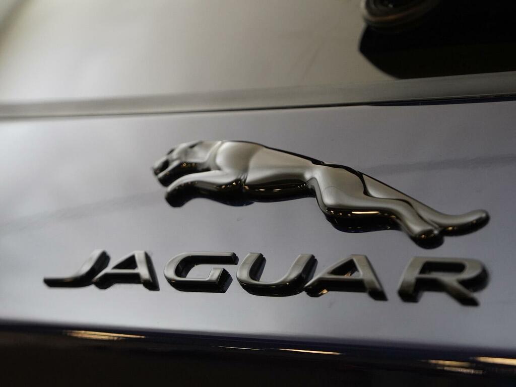 Jaguar E-Pace 2.0 D204 Mhev R-dynamic Se Black Suv Au Red #22