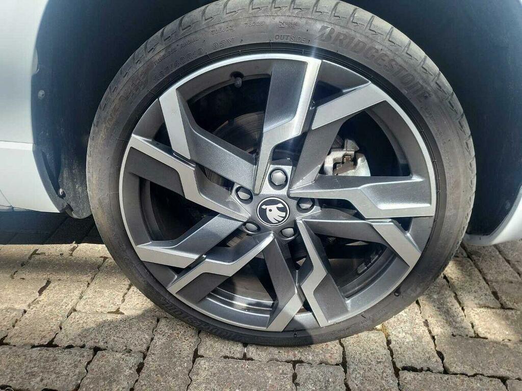 Skoda Karoq 1.5 Tsi Sportline Edition Dsg Black #5