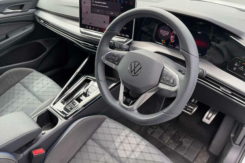 Volkswagen Golf 1.5 Etsi 150 Black Edition Dsg ST25YOC White #6