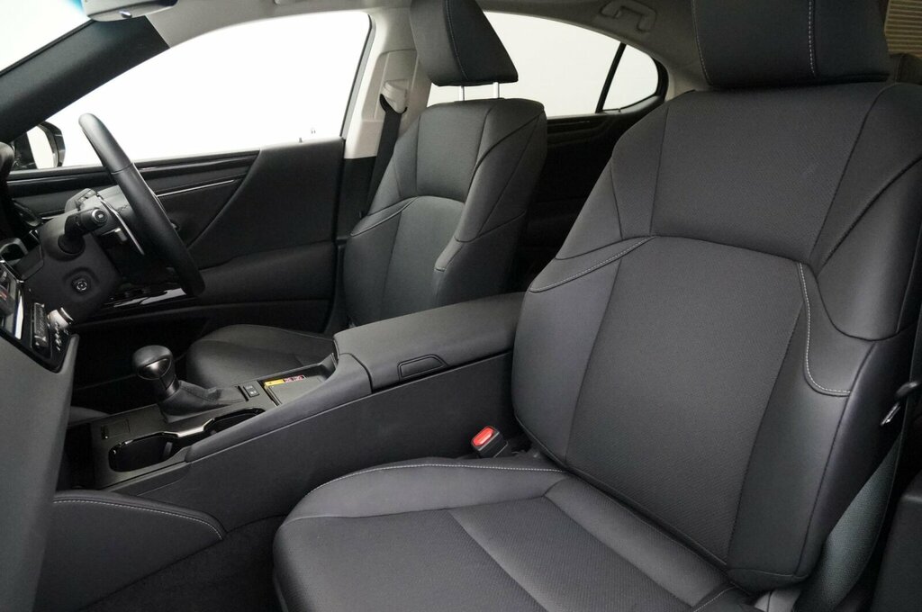 Lexus ES 300H Black #33