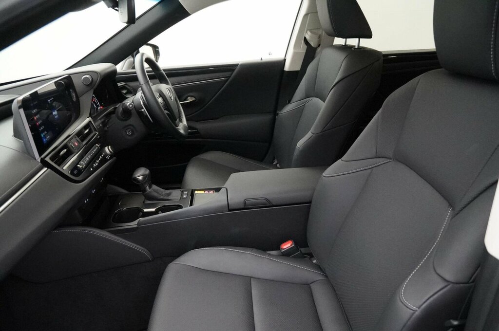 Lexus ES 300H Black #32
