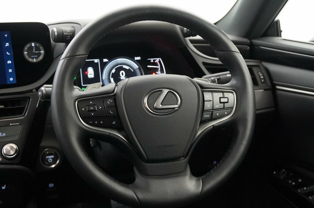 Lexus ES 300H Black #31