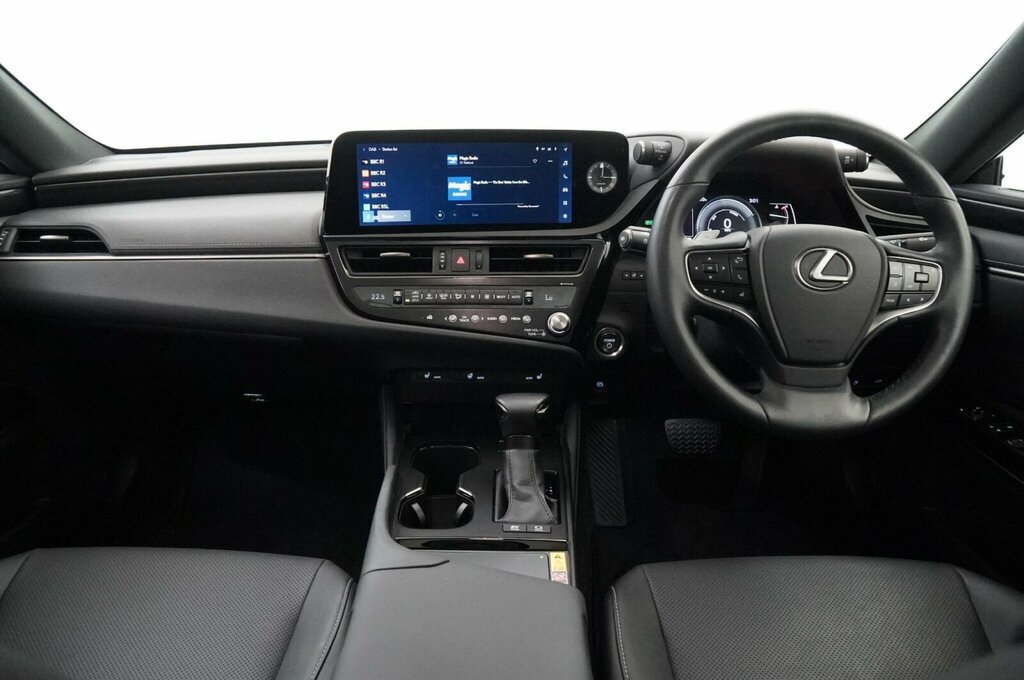 Lexus ES 300H Black #10