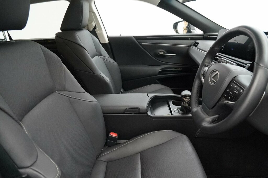 Lexus ES 300H Black #14
