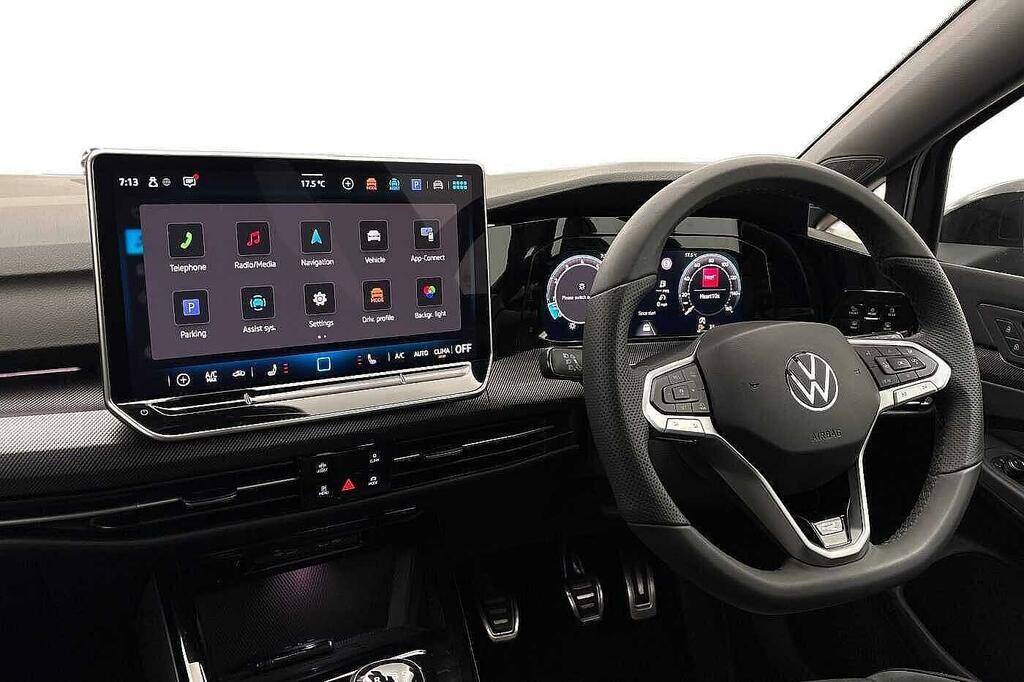Volkswagen Golf 1.5 Tsi 150 Black Edition Black #2