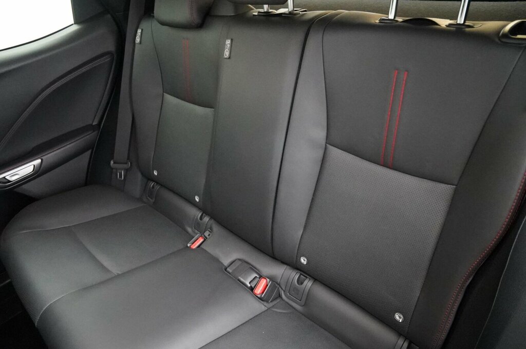 Lexus LBX 1.5 Premium Plus Design E-cvt Grey #16