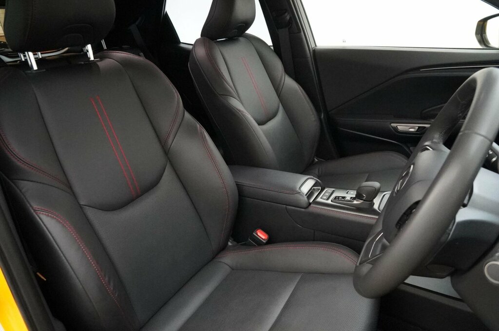 Lexus LBX 1.5 Premium Plus Design E-cvt Grey #14