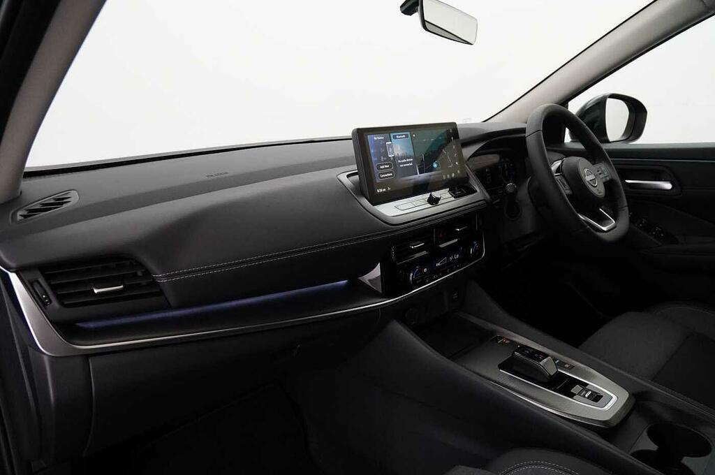 Nissan Qashqai 1.5 205 E-power N-connecta With Sat Nav And 3 SJ26EBA Black #2