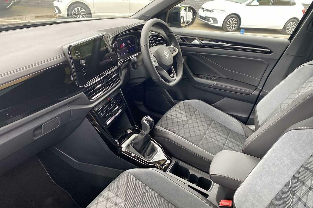 Volkswagen T-Roc 1.5 Tsi Black Edition SL26PYZ Black #2