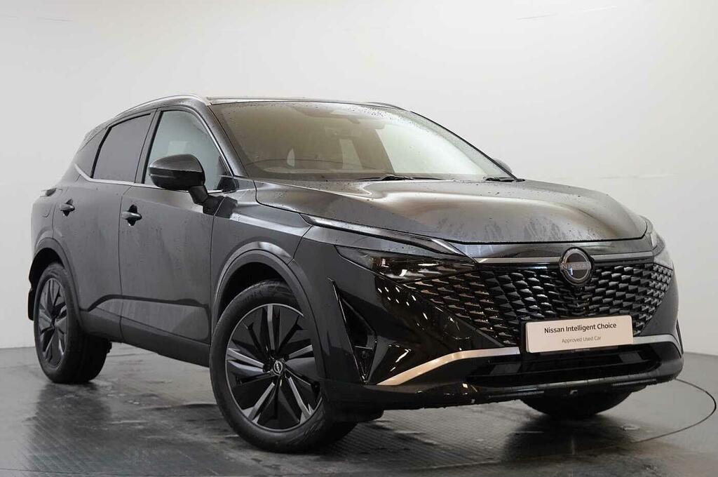 Nissan Qashqai 1.3 Dig-t Mh 158 Tekna X-tronic With Glass Ro Black
