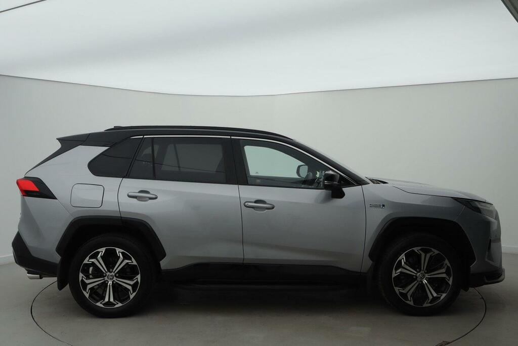 Toyota Rav 4 Dynamic White #26