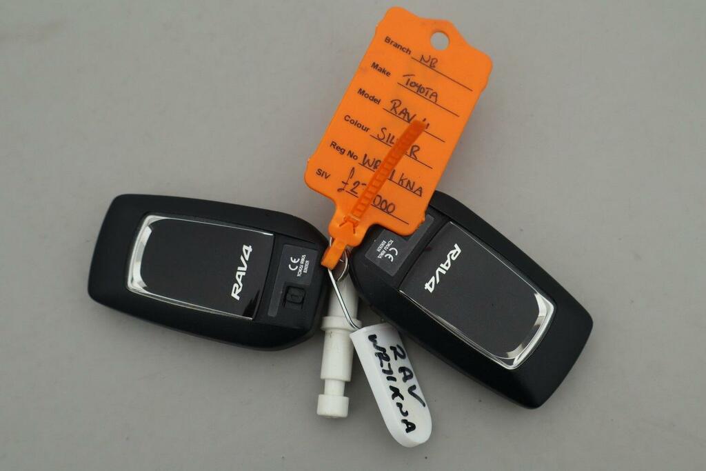 Toyota Rav 4 Dynamic White #30