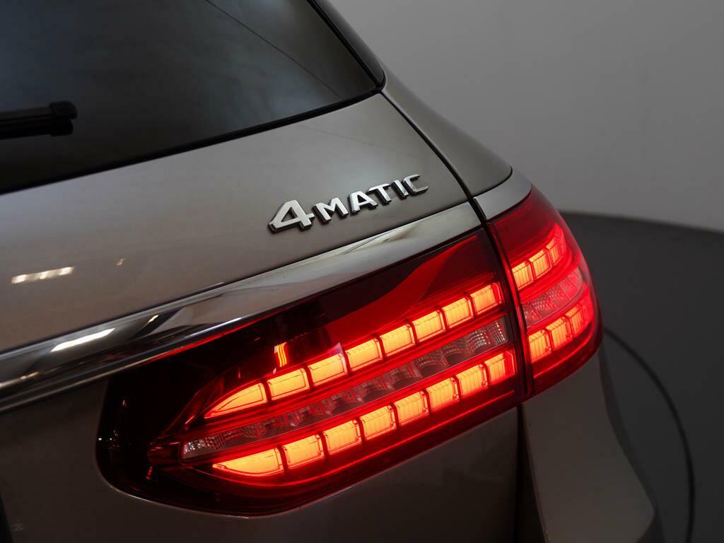Mercedes-Benz E Class E 220 D Amg Black #38