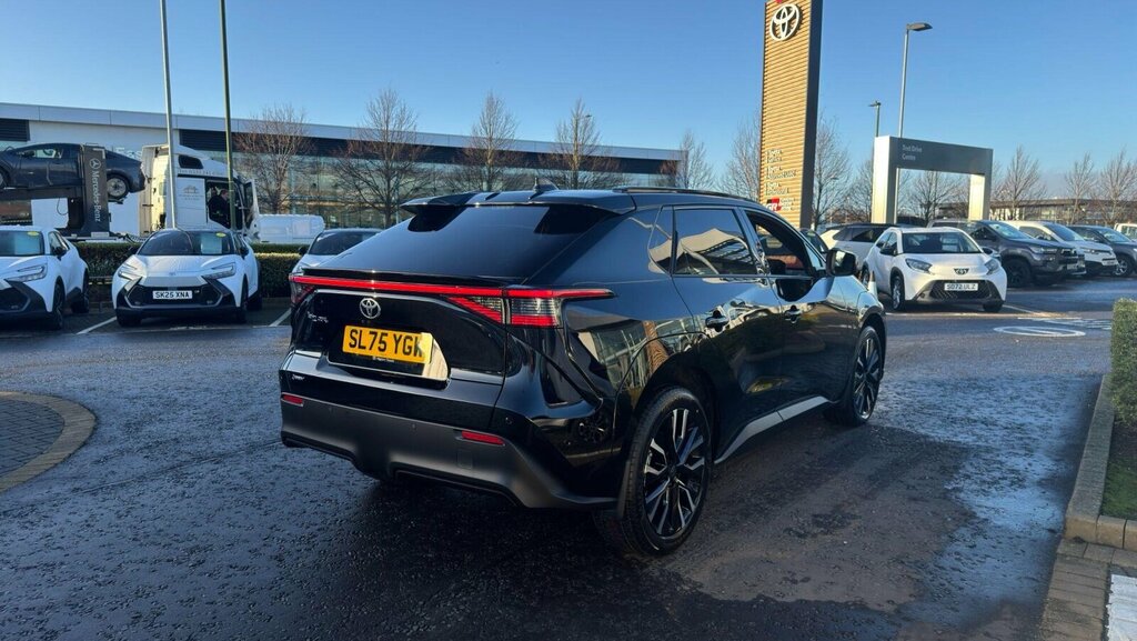 Toyota bZ4X 165Kw Excel 73Kwh Black #4
