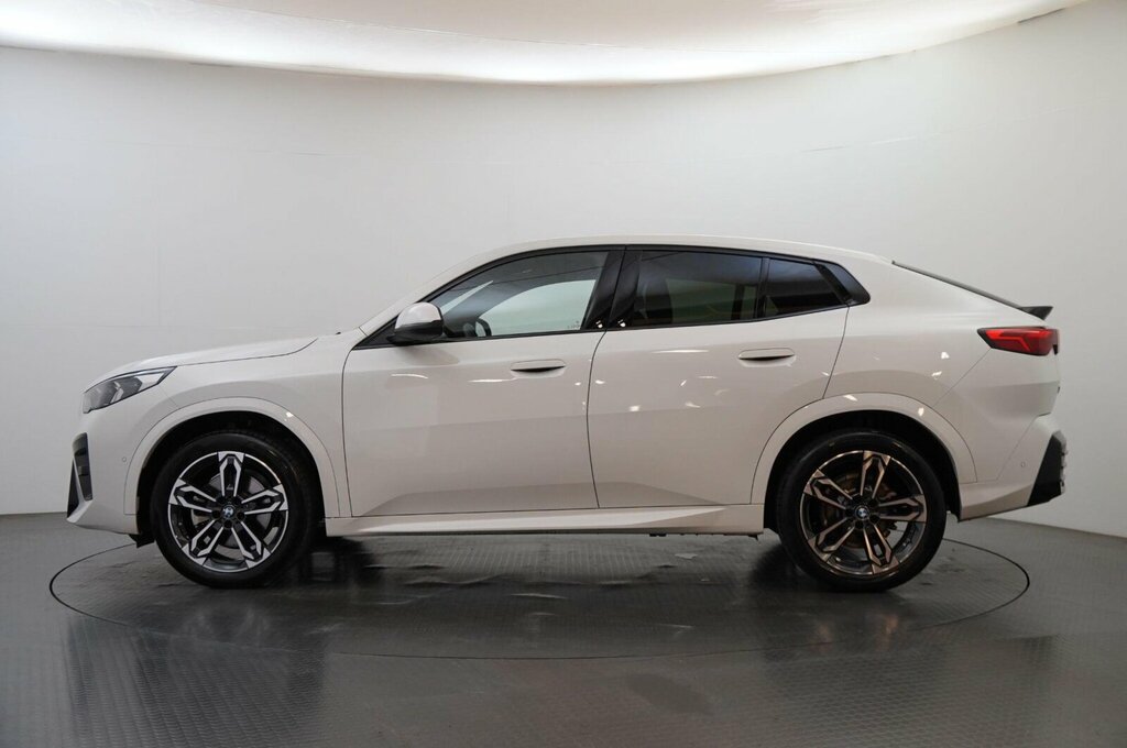 BMW X2 1.5 20I Mht M Sport Suv Hybrid Dct Sdri White #4