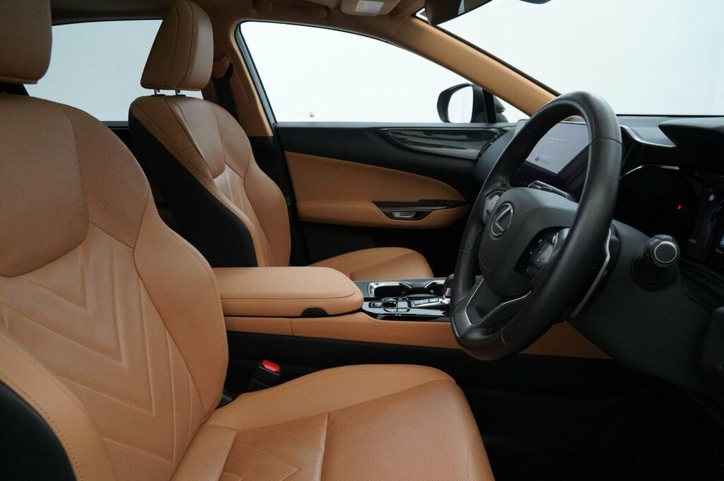 Lexus NX 450H 2.5 E-cvt Premium Pack Blue #13