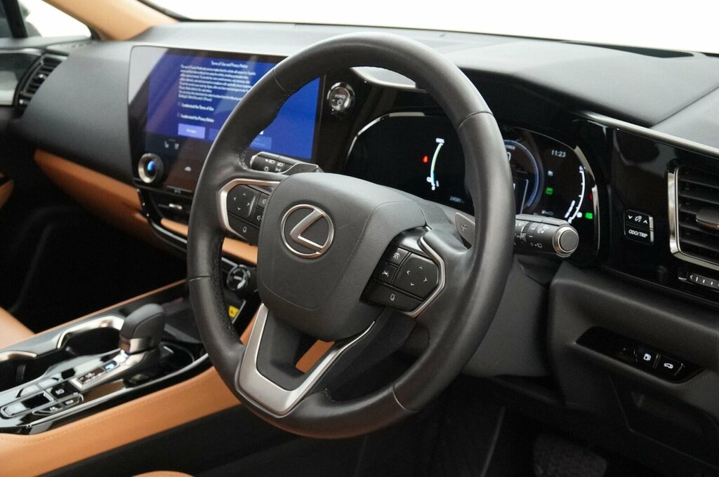 Lexus NX 450H 2.5 E-cvt Premium Pack Blue #31