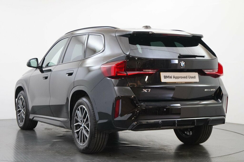 BMW X1 1.5 20I Mht M Sport Suv Hybrid Dct Sdri Black #3