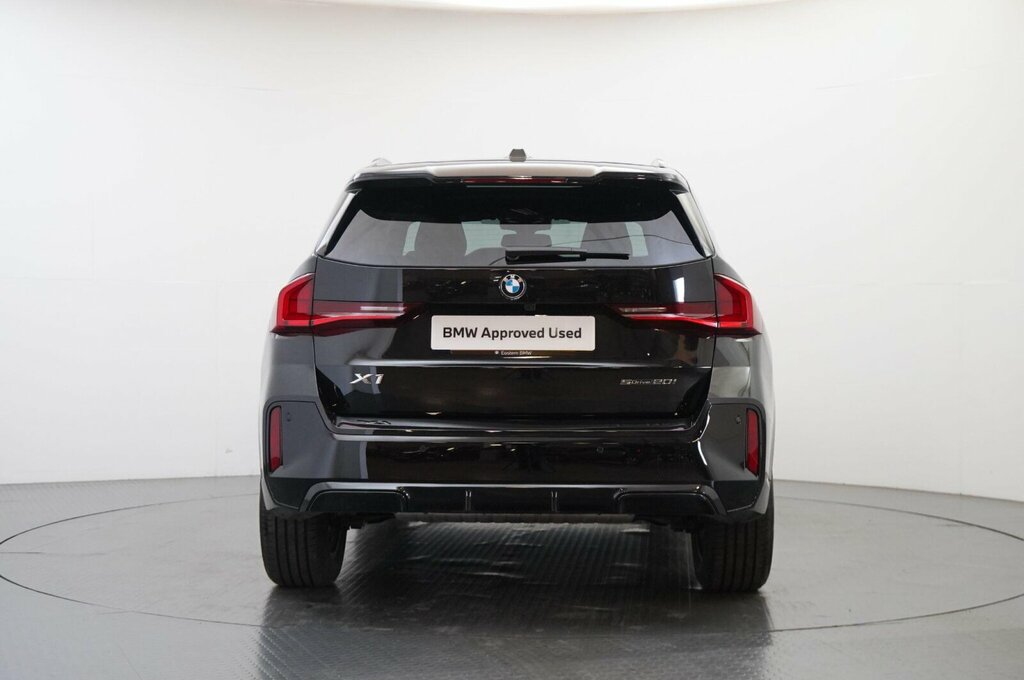 BMW X1 1.5 20I Mht M Sport Suv Hybrid Dct Sdri Black #5