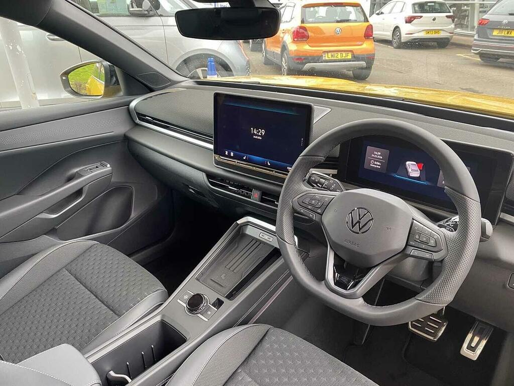Volkswagen T-Roc 1.5 Etsi 150 R-line Dsg SK26CXU #6
