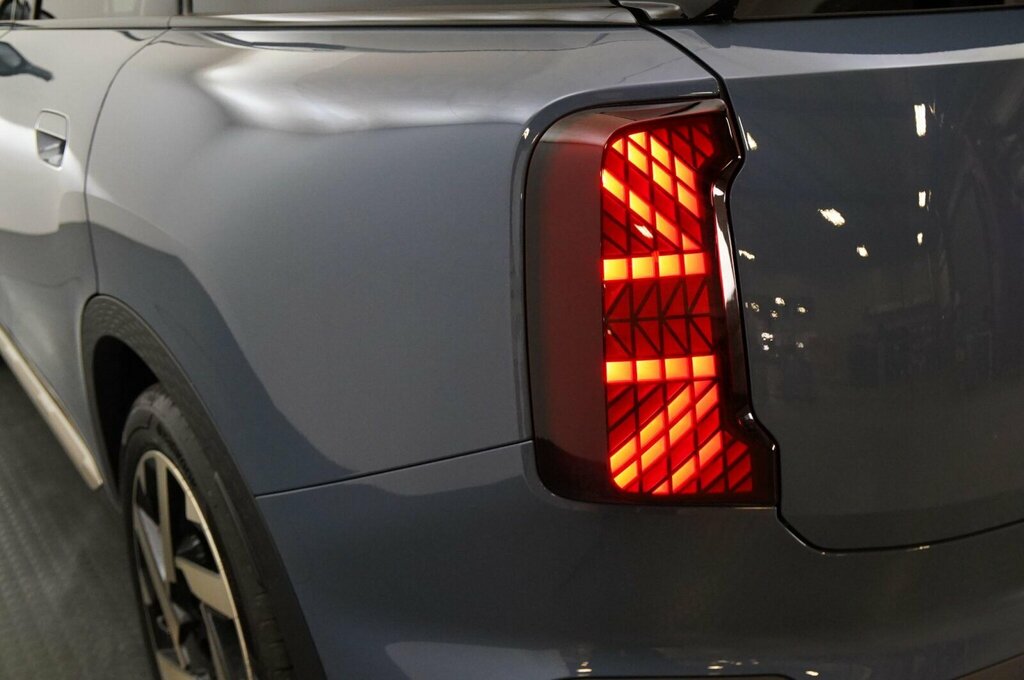 Mini Countryman Grey #31