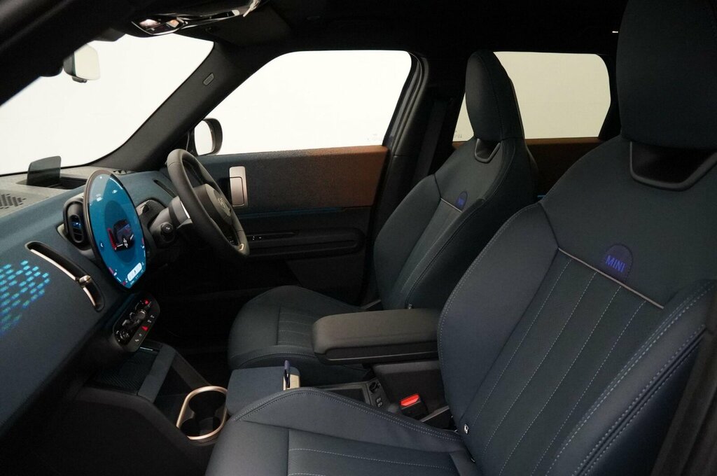 Mini Countryman Grey #29