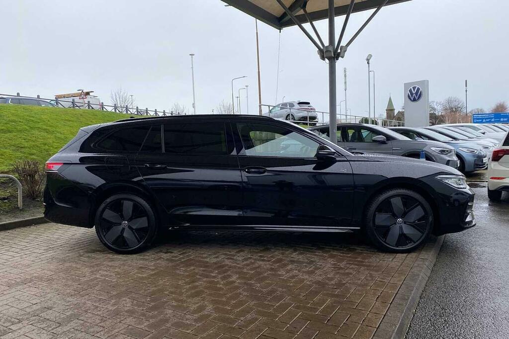 Volkswagen Passat 1.5 Tsi Ehybrid Black Edition Dsg Black #4