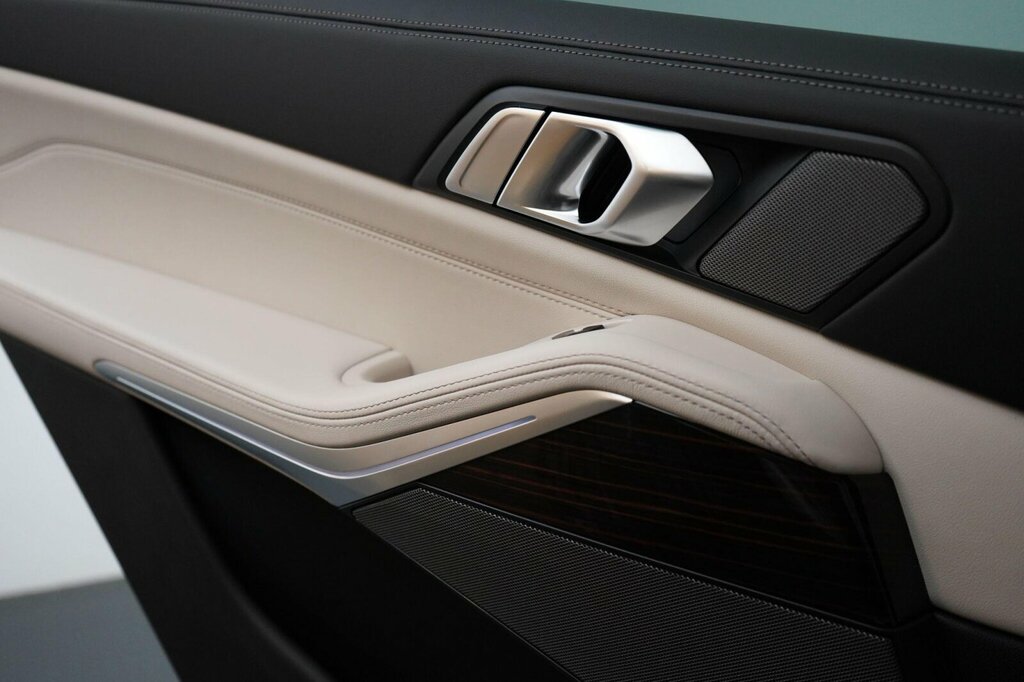 BMW i7 I7 Xdrive60 Excellence Black #25
