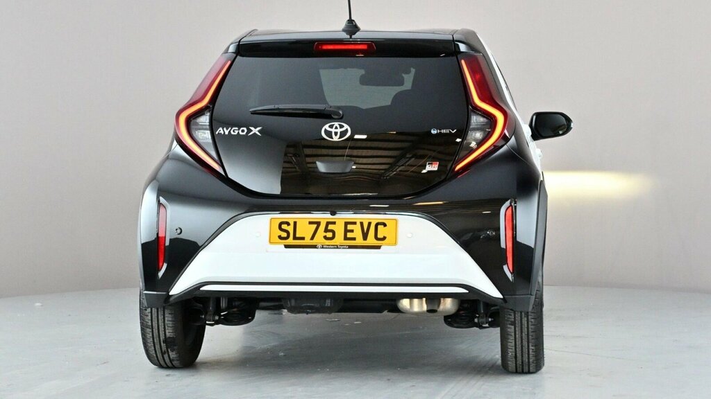 Toyota Aygo X 1.5H Gr Sport Cvt Euro 6 Ss SL75EVC White #5