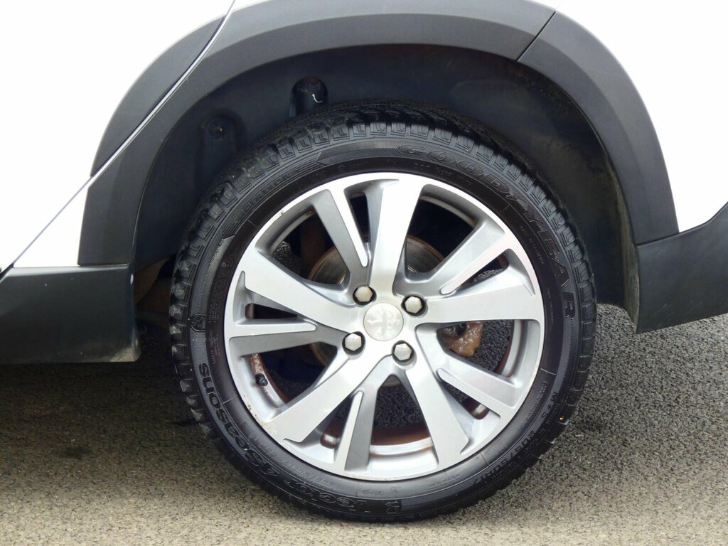 Peugeot 2008 1.2 Puretech Active Grey #36