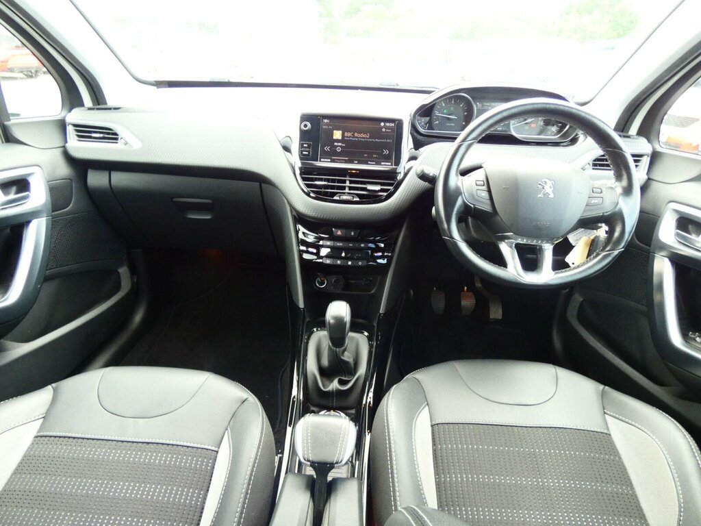 Peugeot 2008 1.2 Puretech Active Grey #11