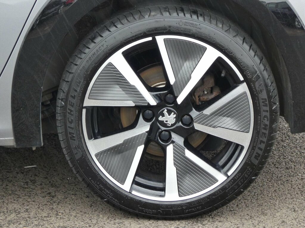 Peugeot e-208 50Kwh Gt Grey #5