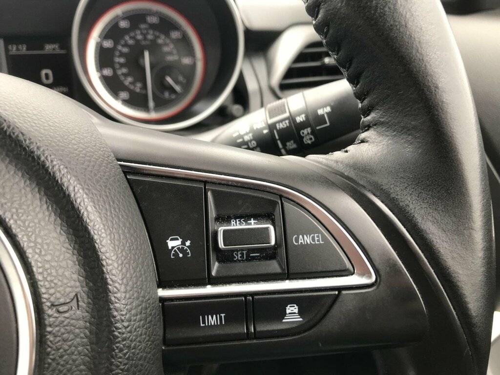 Suzuki Swift Sz-l Dualjet Mhev Red #36