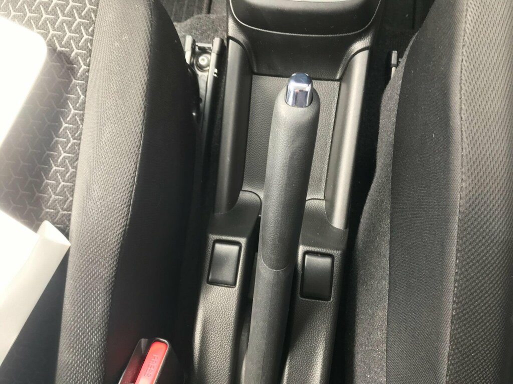 Suzuki Swift Sz-l Dualjet Mhev Red #40