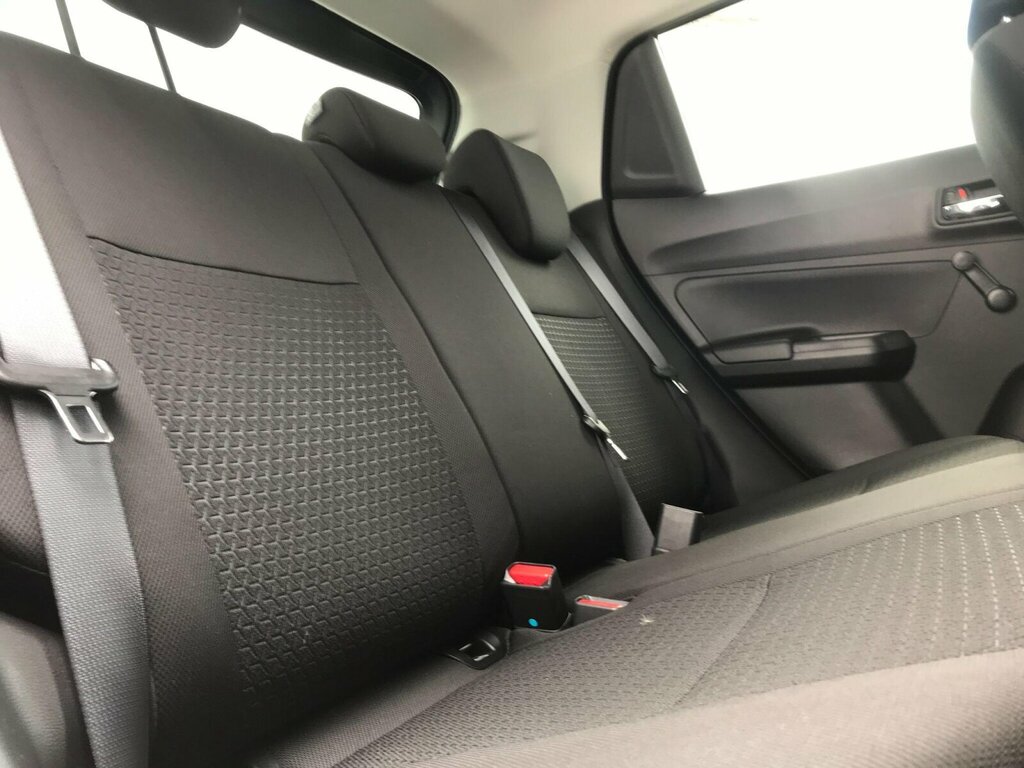 Suzuki Swift Sz-l Dualjet Mhev Red #28
