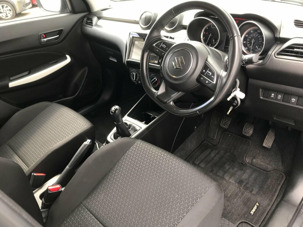 Suzuki Swift Sz-l Dualjet Mhev Red #23