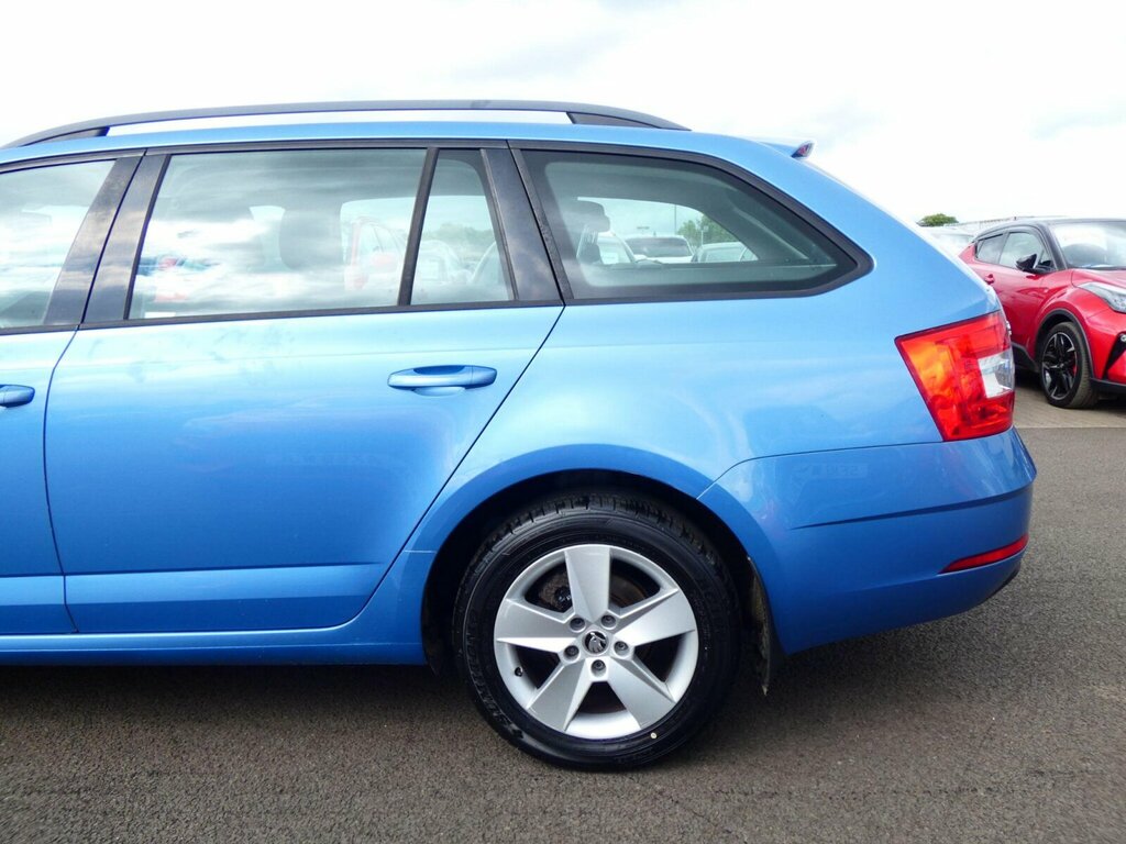 Skoda Octavia Octavia Se Tsi Beige #11