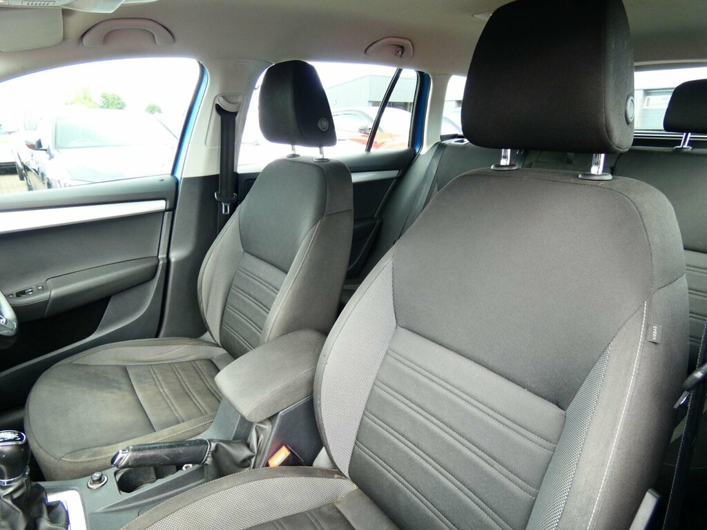 Skoda Octavia 1.4 Tsi Se Euro 6 Ss Blue #6