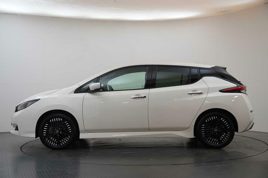 Nissan Leaf 39Kw Shiro Limited Edition With Nav And 360 C White #5