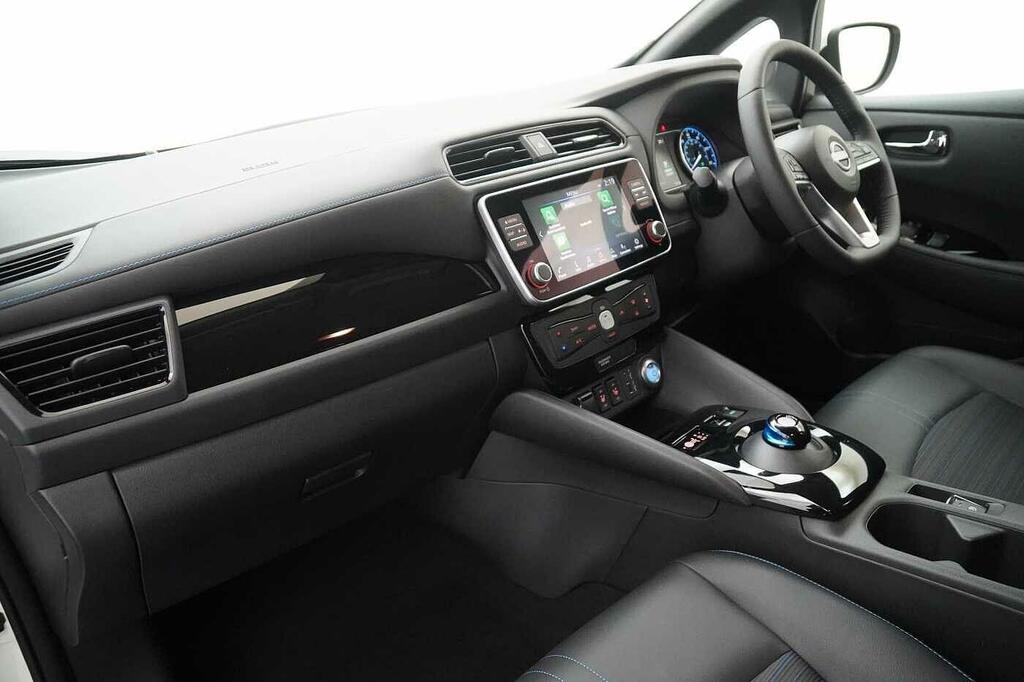 Nissan Leaf 39Kw Shiro Limited Edition With Nav And 360 C White #2
