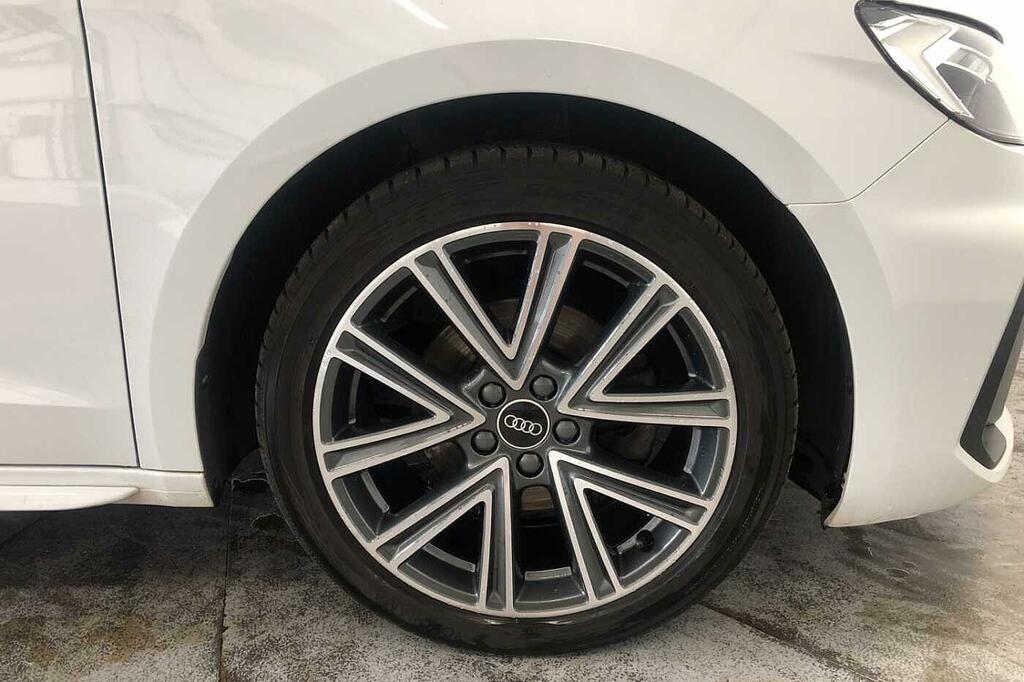 Audi A1 S Line 30 Tfsi 110 Ps 6-Speed HJ21NFL White #5
