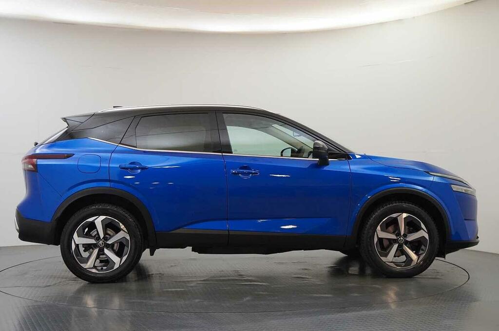 Nissan Qashqai 1.3 Dig-t Mh 140 Premiere Edition With Glass Roof Blue #6