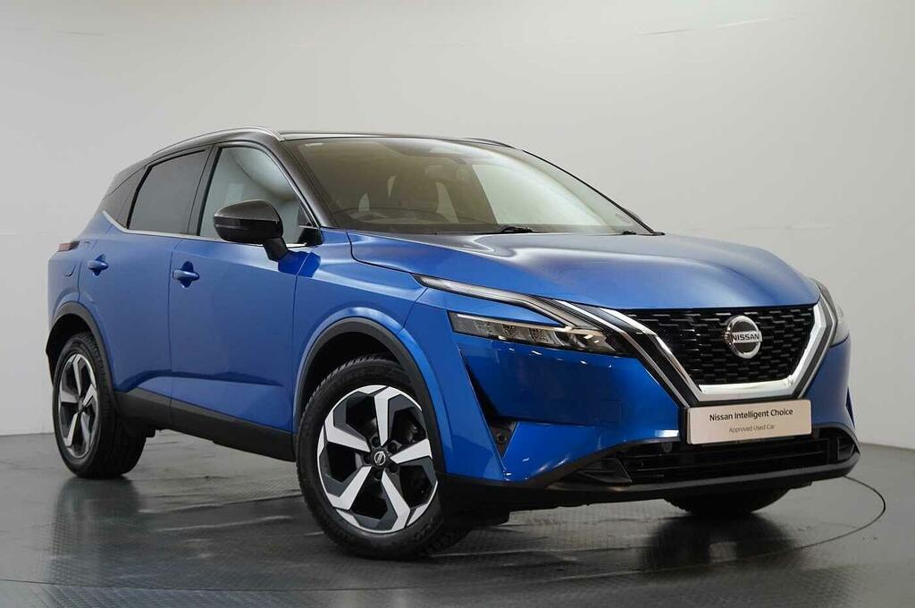 Nissan Qashqai 1.3 Dig-t Mh 140 Premiere Edition With Glass Roof Blue
