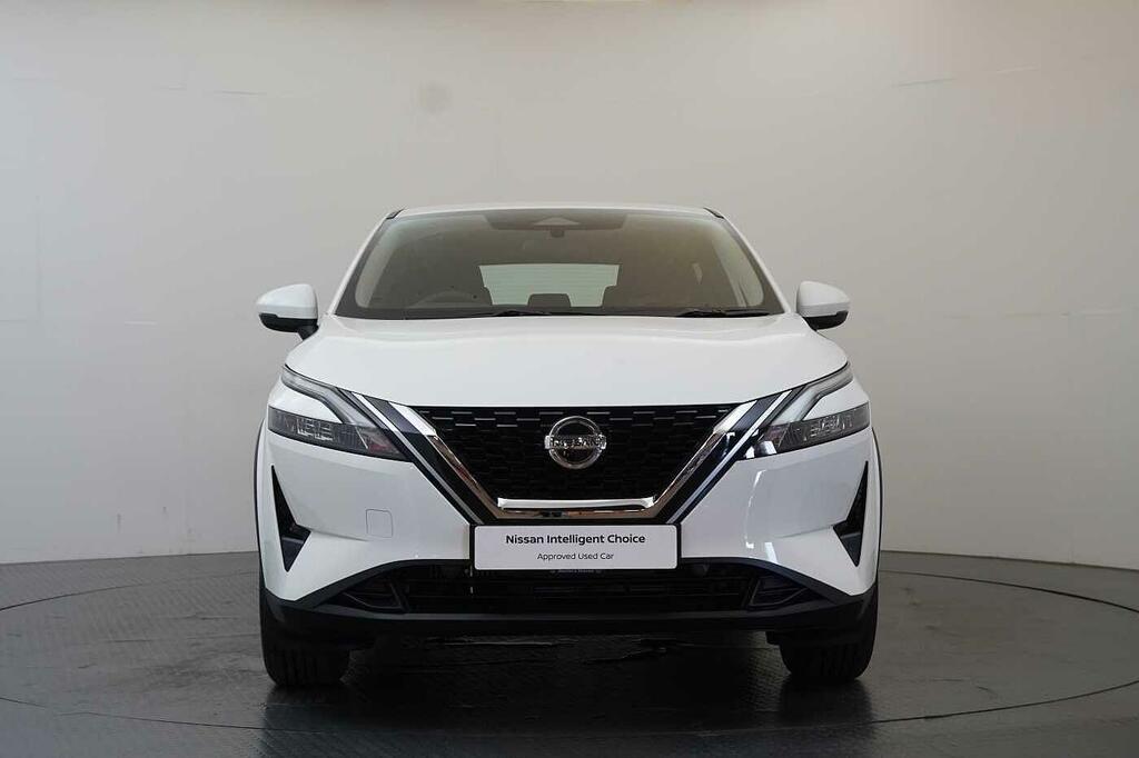 Nissan Qashqai 1.3 Dig-t Mh 158 Acenta Premium X-tronic With White #4